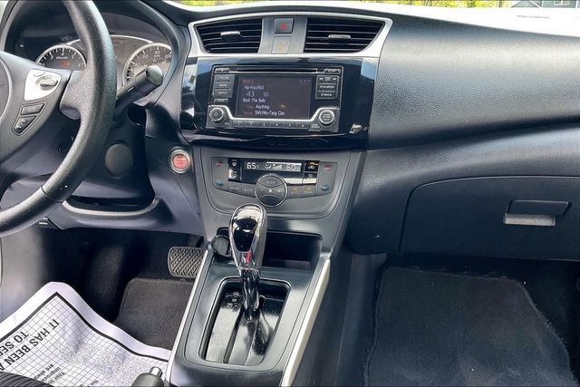 2018 Nissan Sentra SV CVT - 23014420 - 31
