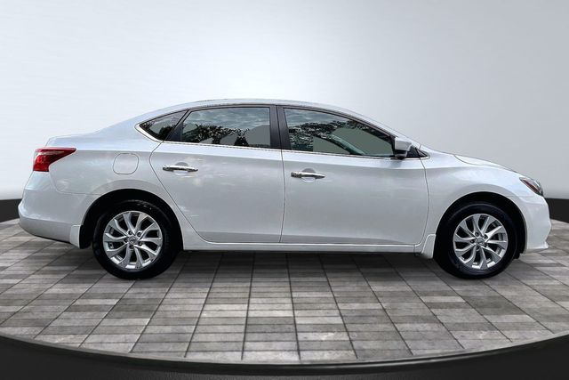2018 Nissan Sentra SV CVT - 23014420 - 7