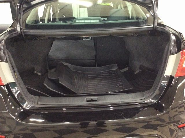 2018 Nissan Sentra SV CVT - 22954640 - 28