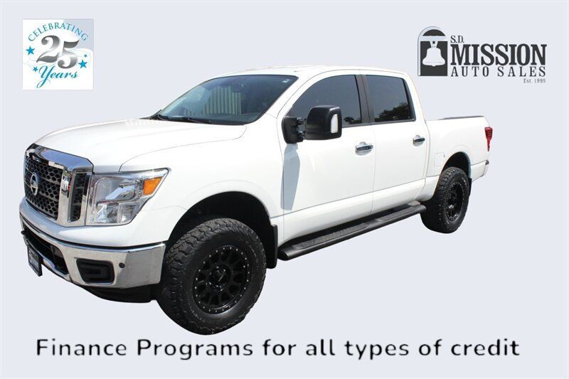 2018 Nissan Titan  - 22518653 - 2