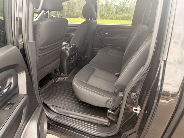 2018 Nissan Titan 4x2 Crew Cab SV - 23096790 - 13