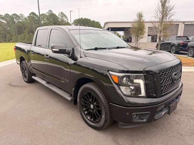 2018 Nissan Titan 4x2 Crew Cab SV - 23096790 - 22