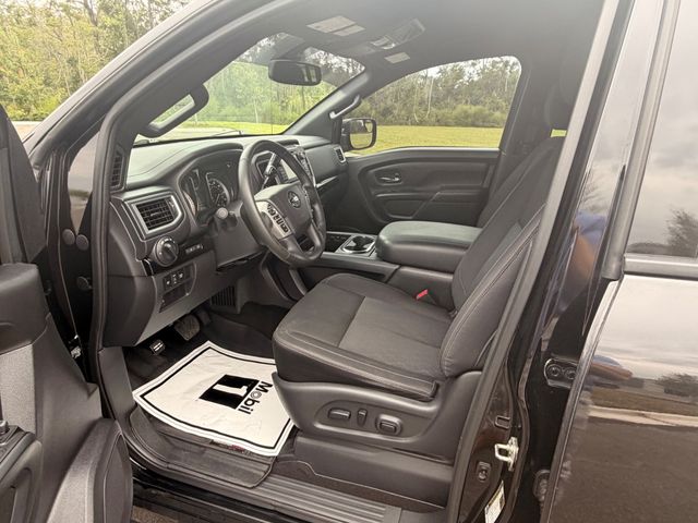 2018 Nissan Titan 4x2 Crew Cab SV - 23096790 - 2