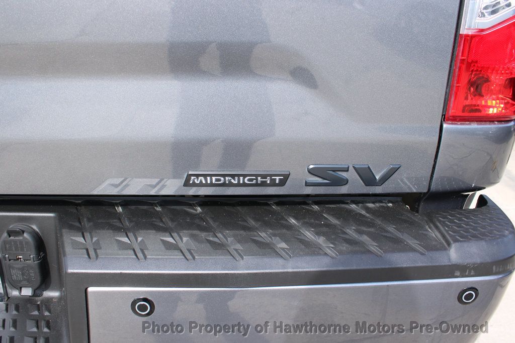 2018 Nissan Titan 4x2 Crew Cab SV - 22971285 - 15