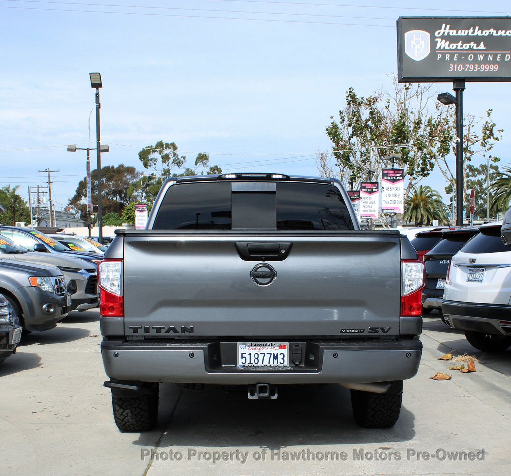 2018 Nissan Titan 4x2 Crew Cab SV - 22971285 - 3