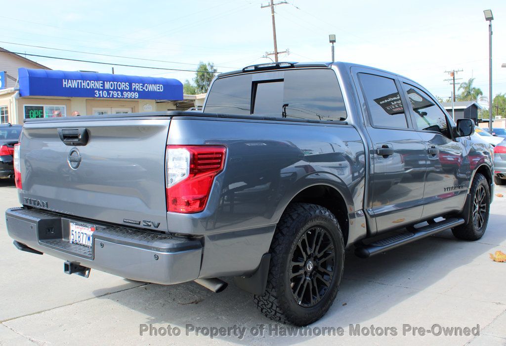 2018 Nissan Titan 4x2 Crew Cab SV - 22971285 - 5
