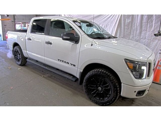 2018 Nissan Titan 4x4 Crew Cab SL - 22960647 - 2