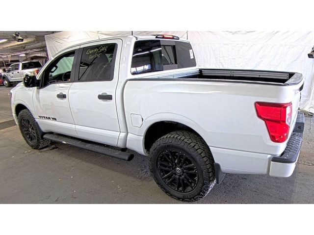 2018 Nissan Titan 4x4 Crew Cab SL - 22960647 - 3
