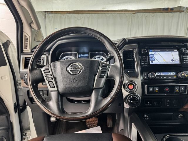 2018 Nissan Titan CREW CAB PLATINUM RESERVE 4X4 - 23075741 - 10