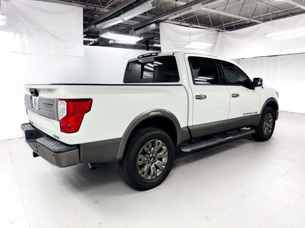 2018 Nissan Titan CREW CAB PLATINUM RESERVE 4X4 - 23075741 - 4