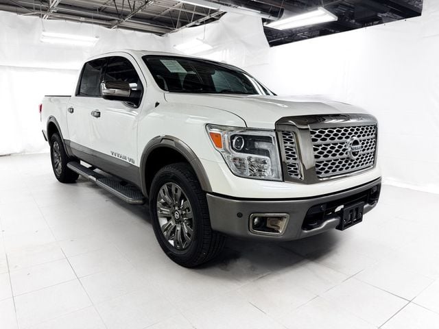 2018 Nissan Titan CREW CAB PLATINUM RESERVE 4X4 - 23075741 - 5