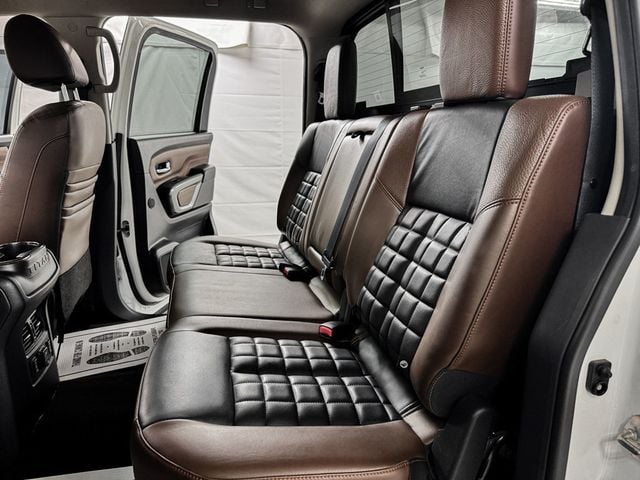 2018 Nissan Titan CREW CAB PLATINUM RESERVE 4X4 - 23075741 - 7