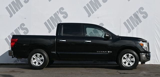 2018 Nissan Titan Crew Cab SV - 22976170 - 3