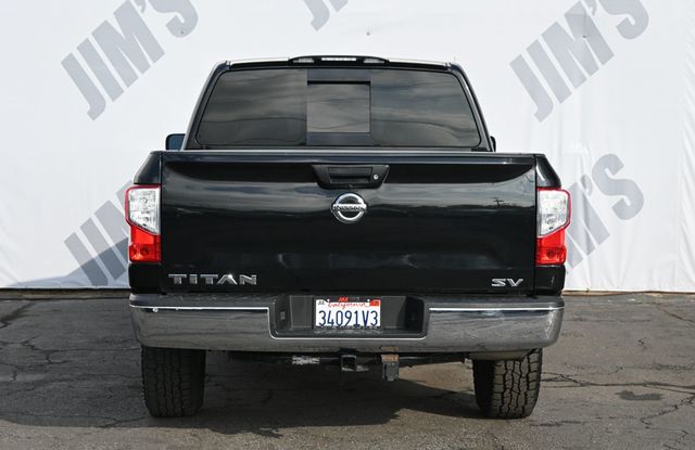 2018 Nissan Titan Crew Cab SV - 22976170 - 4