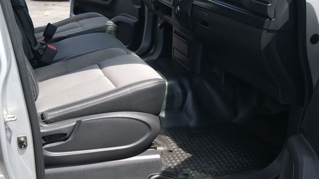 2018 Nissan Titan JUST SERVICED, VERY CLEAN INSIDE AND OUT  - 23040001 - 37
