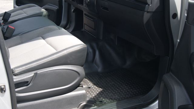 2018 Nissan Titan JUST SERVICED, VERY CLEAN INSIDE AND OUT  - 23040001 - 38