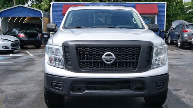 2018 Nissan Titan JUST SERVICED, VERY CLEAN INSIDE AND OUT  - 23040001 - 5
