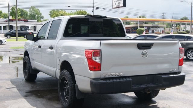 2018 Nissan Titan JUST SERVICED, VERY CLEAN INSIDE AND OUT  - 23040001 - 8