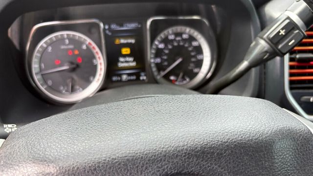 2018 Nissan Titan XD  - 23055396 - 11