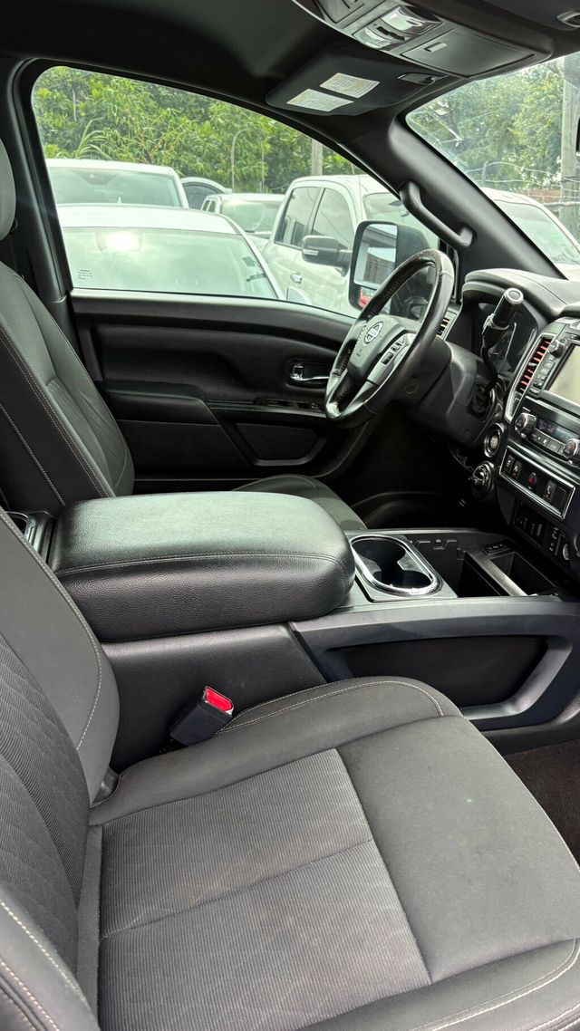 2018 Nissan Titan XD  - 23055396 - 3