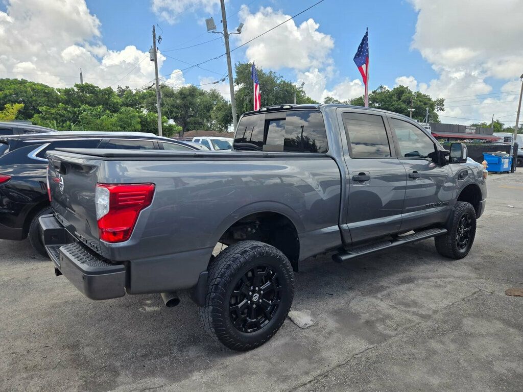 2018 Nissan Titan XD  - 23068545 - 5