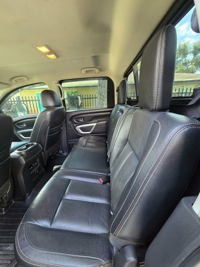 2018 Nissan Titan XD  - 23068778 - 9