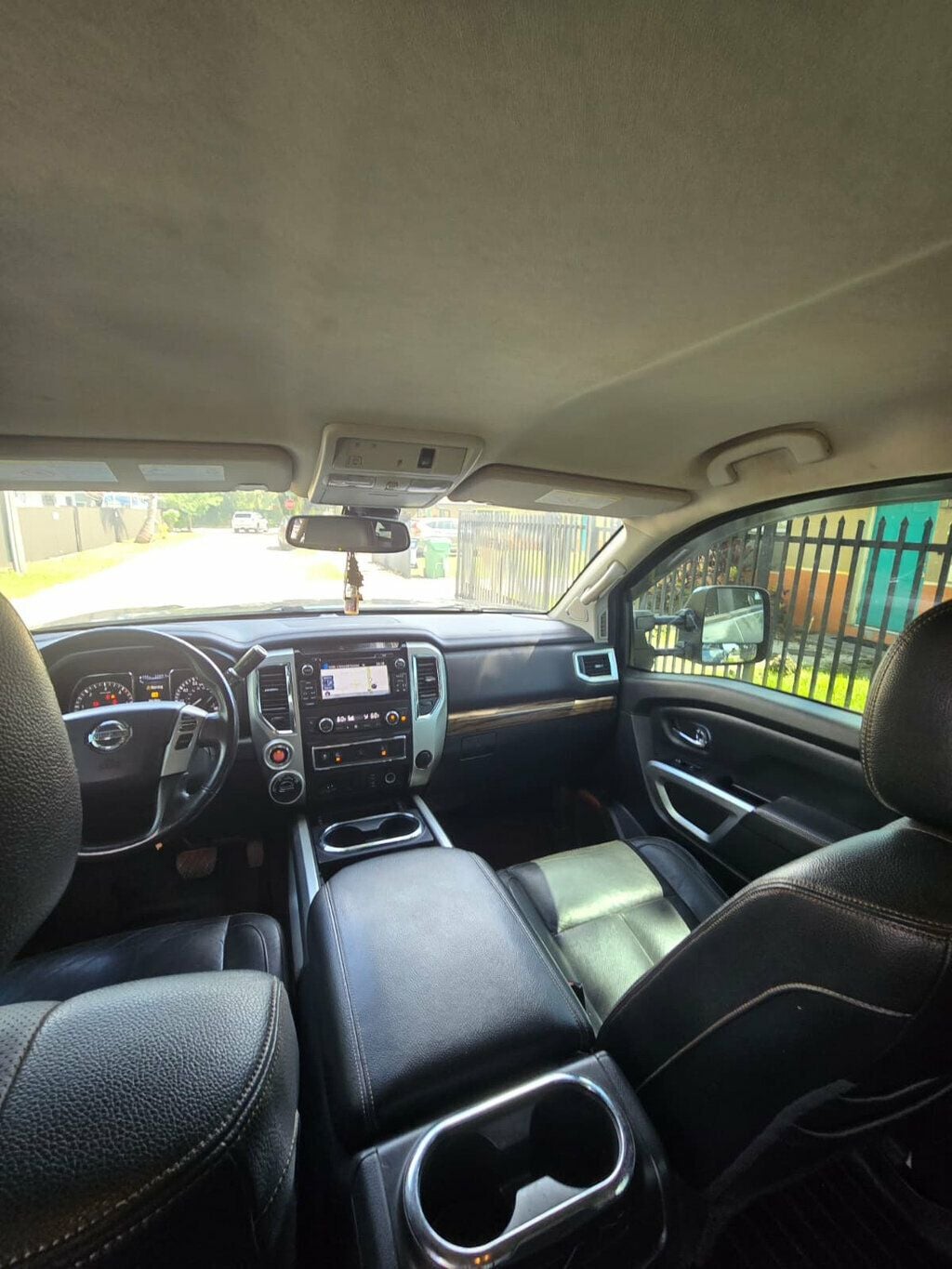 2018 Nissan Titan XD  - 23068778 - 10