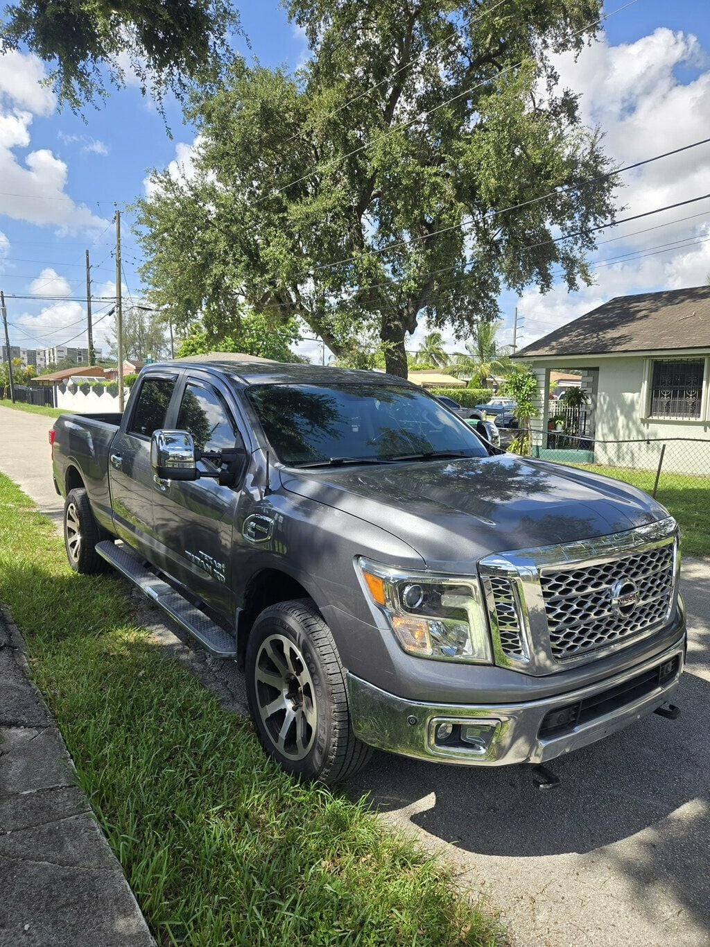 2018 Nissan Titan XD  - 23068778 - 11