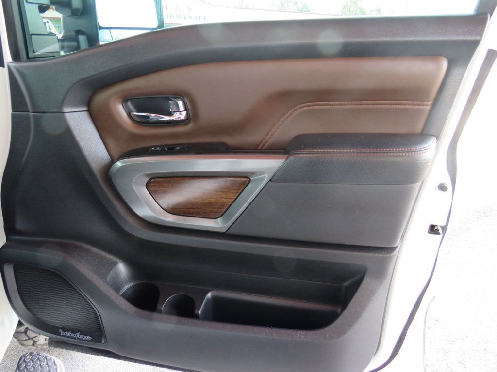 2018 Nissan Titan XD 4x4 Diesel Crew Cab Platinum Reserve - 22835263 - 15