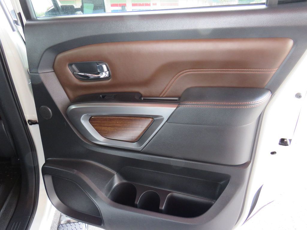 2018 Nissan Titan XD 4x4 Diesel Crew Cab Platinum Reserve - 22835263 - 18