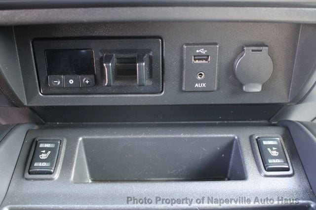 2018 Nissan Titan XD 4x4 Diesel Crew Cab SL - 22957262 - 15