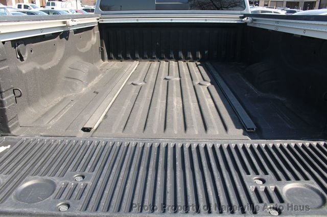 2018 Nissan Titan XD 4x4 Diesel Crew Cab SL - 22957262 - 23