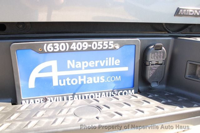 2018 Nissan Titan XD 4x4 Diesel Crew Cab SL - 22957262 - 36