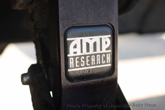 2018 Nissan Titan XD 4x4 Diesel Crew Cab SL - 22957262 - 38