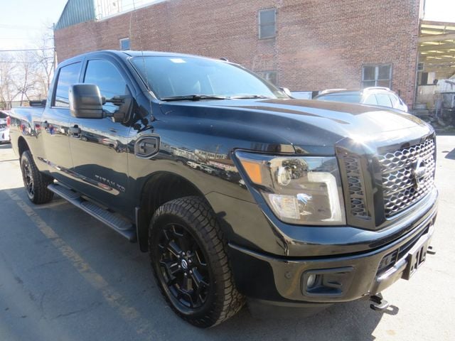 2018 Nissan Titan XD 4x4 Diesel Crew Cab SV - 23005632 - 2