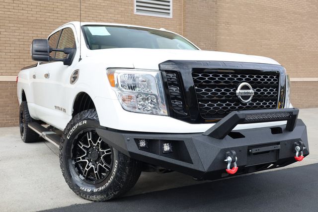 2018 Nissan Titan XD 4x4 Diesel Crew Cab SV - 22879763 - 6