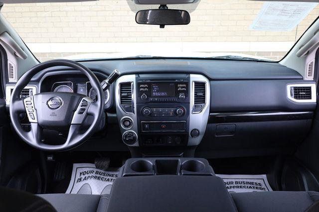 2018 Nissan Titan XD SV - 23016794 - 27