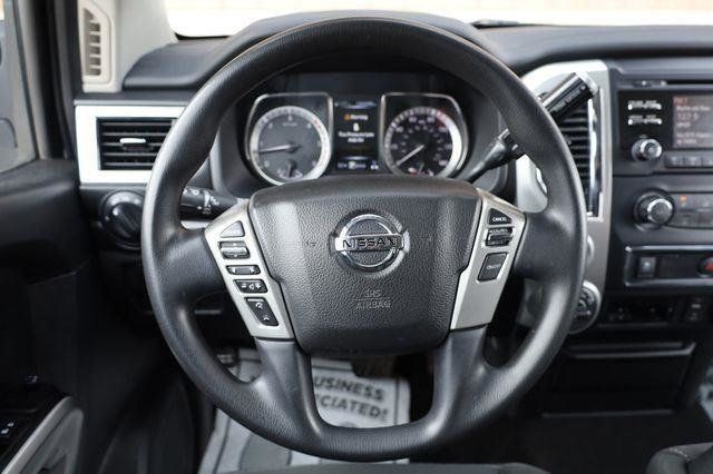 2018 Nissan Titan XD SV - 23016794 - 28