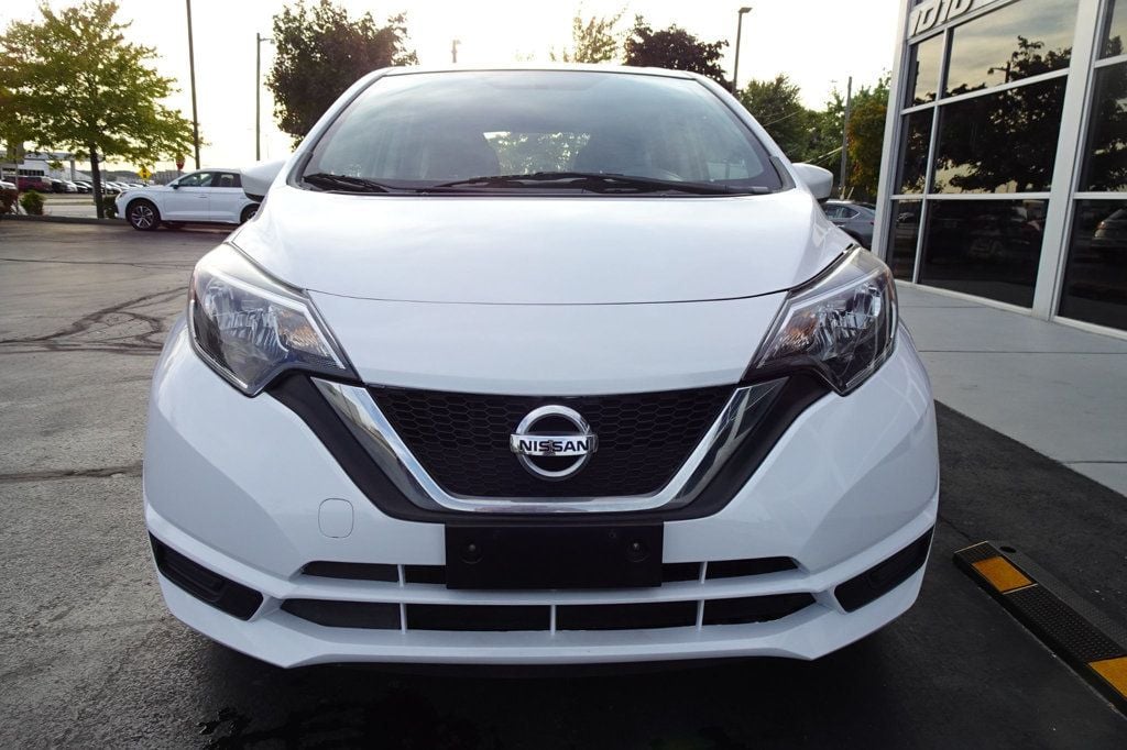 2018 Nissan Versa Note Sedan photo 3