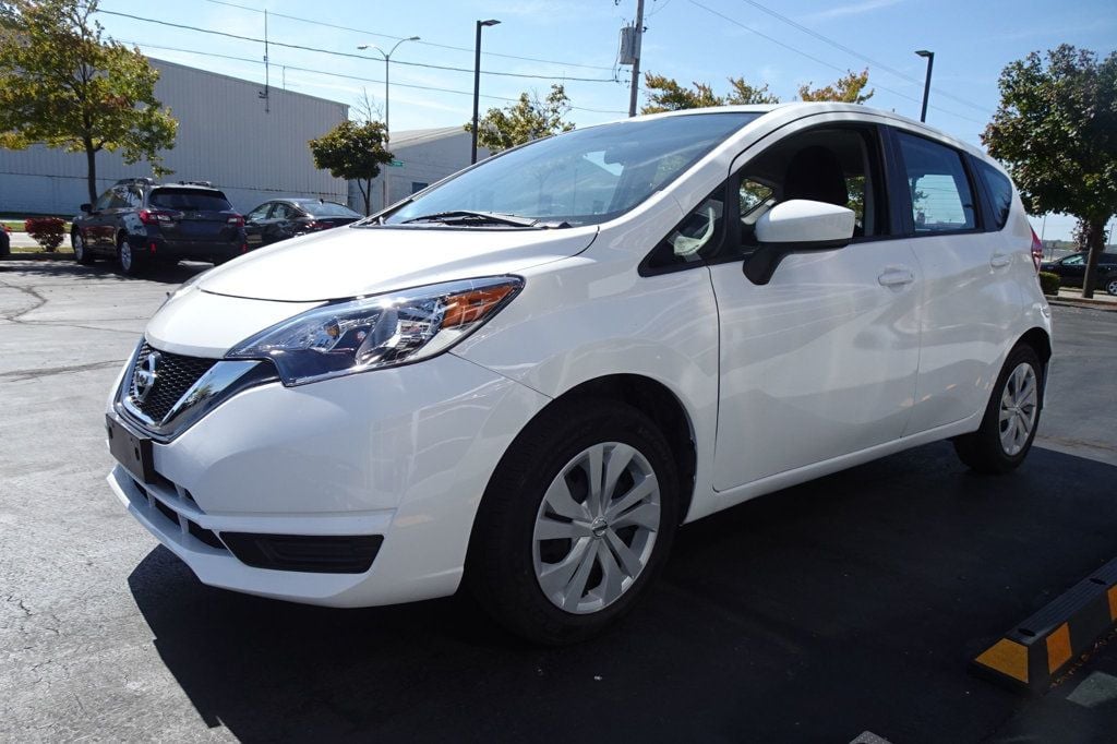 2018 Nissan Versa Note Sedan photo 4