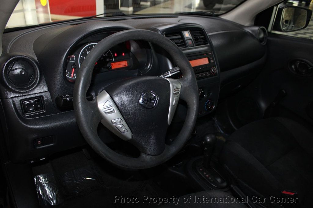 2018 Nissan Versa Sedan 1.6 S Plus - 22861963 - 11