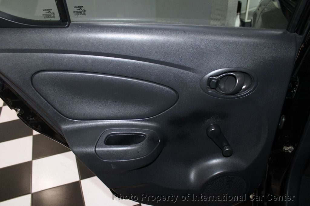 2018 Nissan Versa Sedan 1.6 S Plus - 22861963 - 17