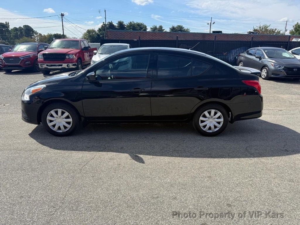 2018 Nissan Versa Sedan SV photo 8