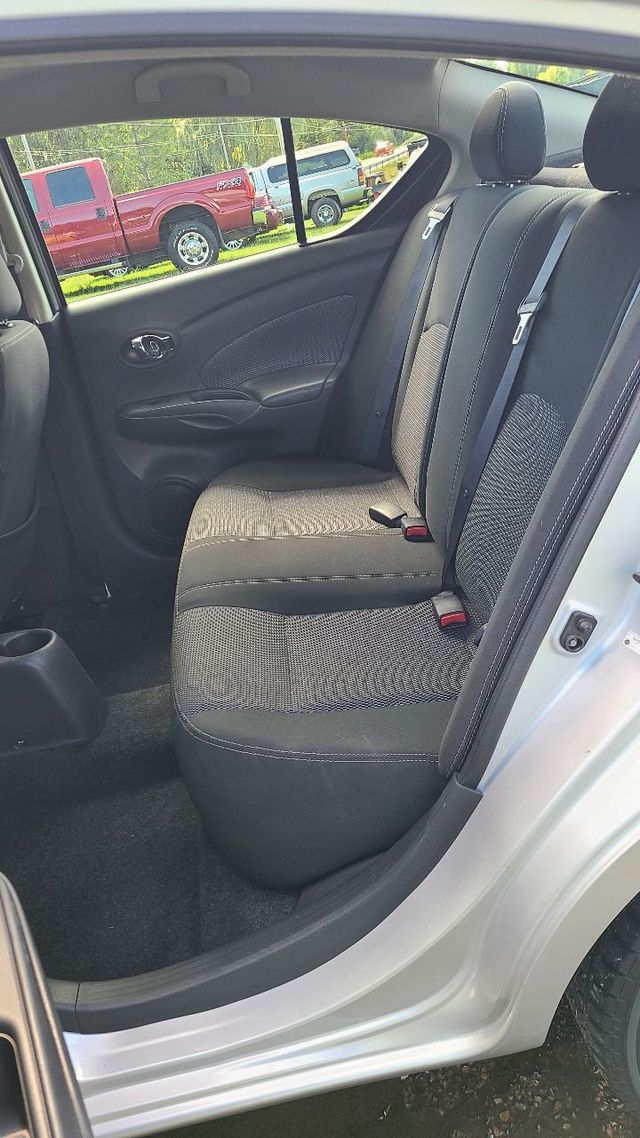 2018 Nissan Versa Sedan 2018.5 SV CVT - 22074468 - 11