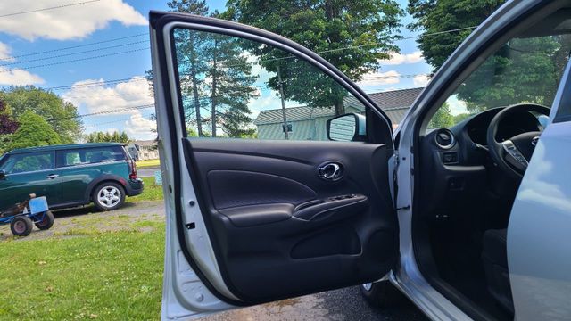 2018 Nissan Versa Sedan 2018.5 SV CVT - 22074468 - 12