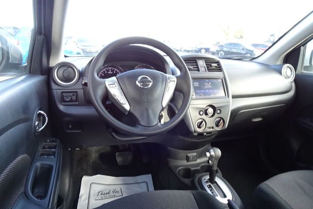 2018 Nissan Versa Sedan 2018.5 SV CVT - 22164610 - 13