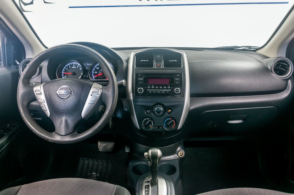 2018 Nissan Versa Sedan SV CVT - 22352422 - 11