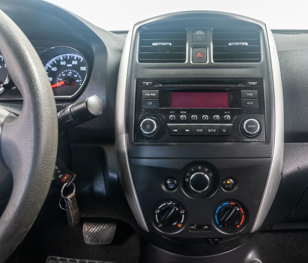 2018 Nissan Versa Sedan SV CVT - 22352422 - 12