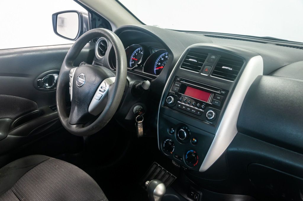 2018 Nissan Versa Sedan SV CVT - 22352422 - 16