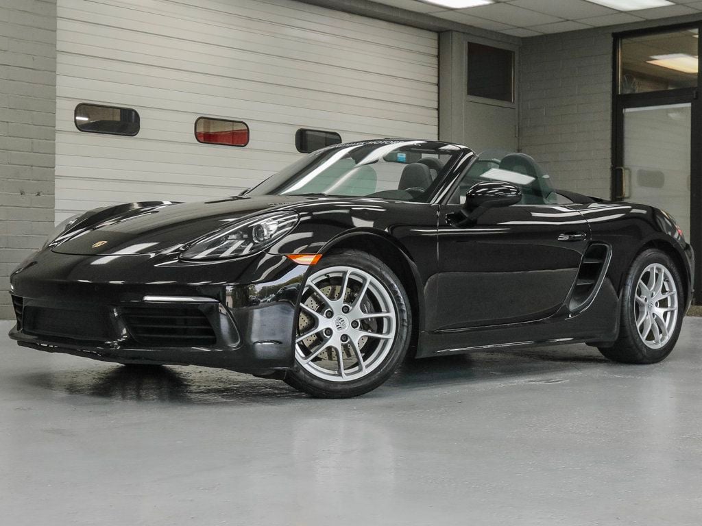 Porsche 718 Boxster photo 2